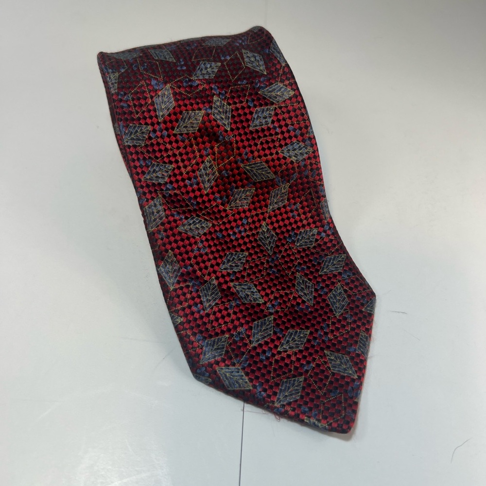 Mark Shale Men’s Tie Necktie Multicolored Shapes Red / Blue / Black
